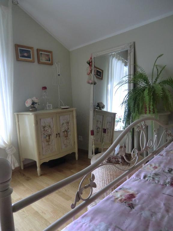 Kuressaare Romantic Apartment Extérieur photo
