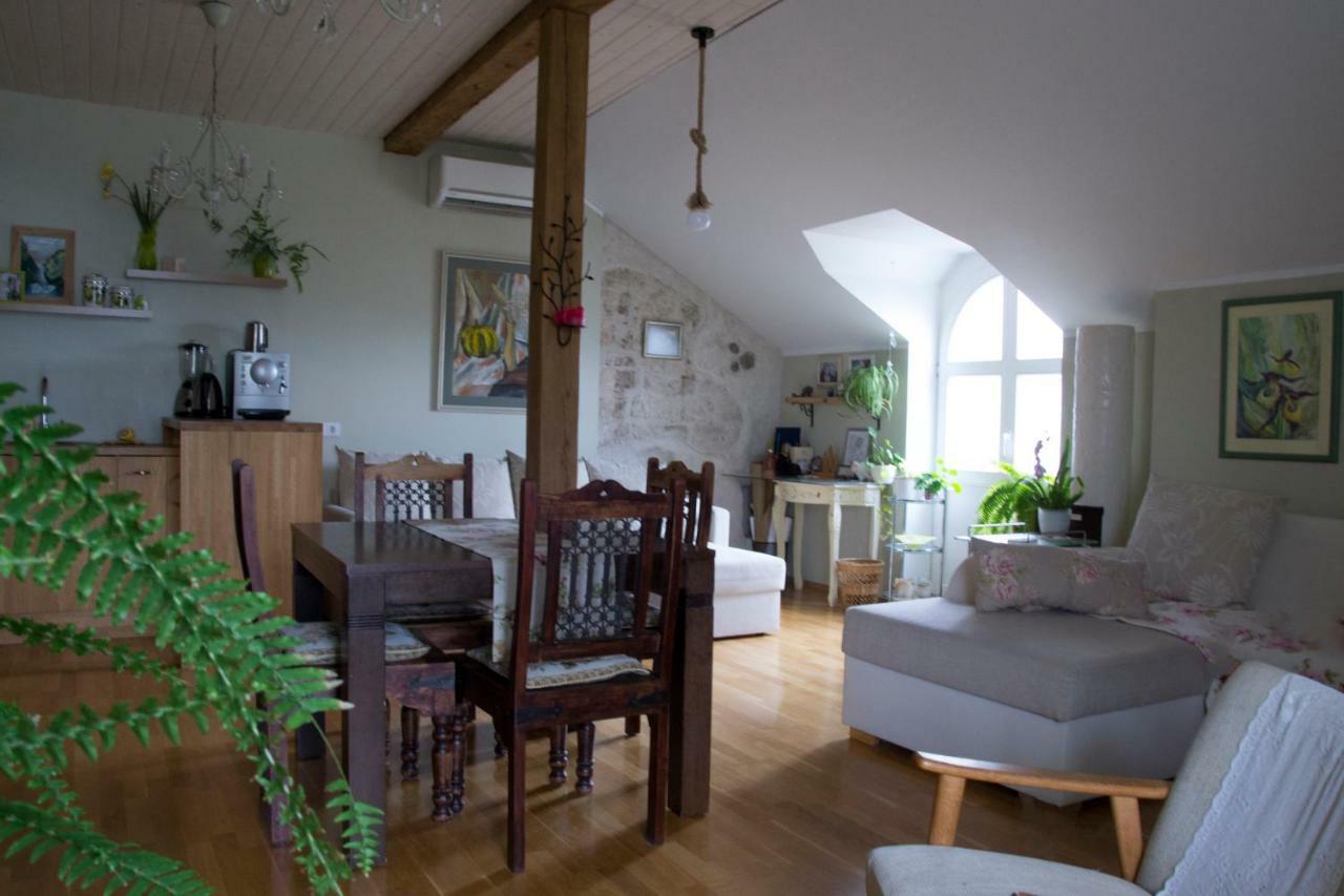 Kuressaare Romantic Apartment Extérieur photo